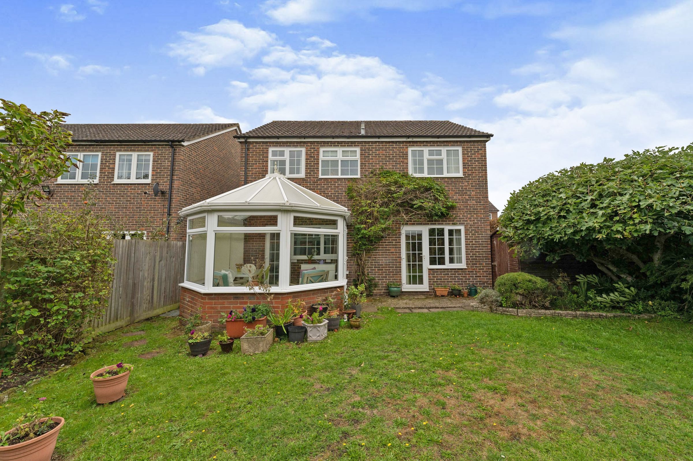 4 bed detached house for sale in Pretoria Avenue, Midhurst, West Sussex