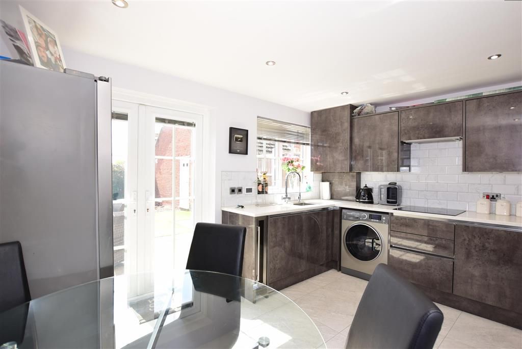 Barra Glade, Wick Meadows, Wickford, Essex SS12  