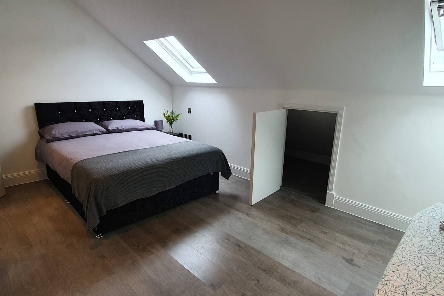 Replingham Road, Wimbledon, London SW18  