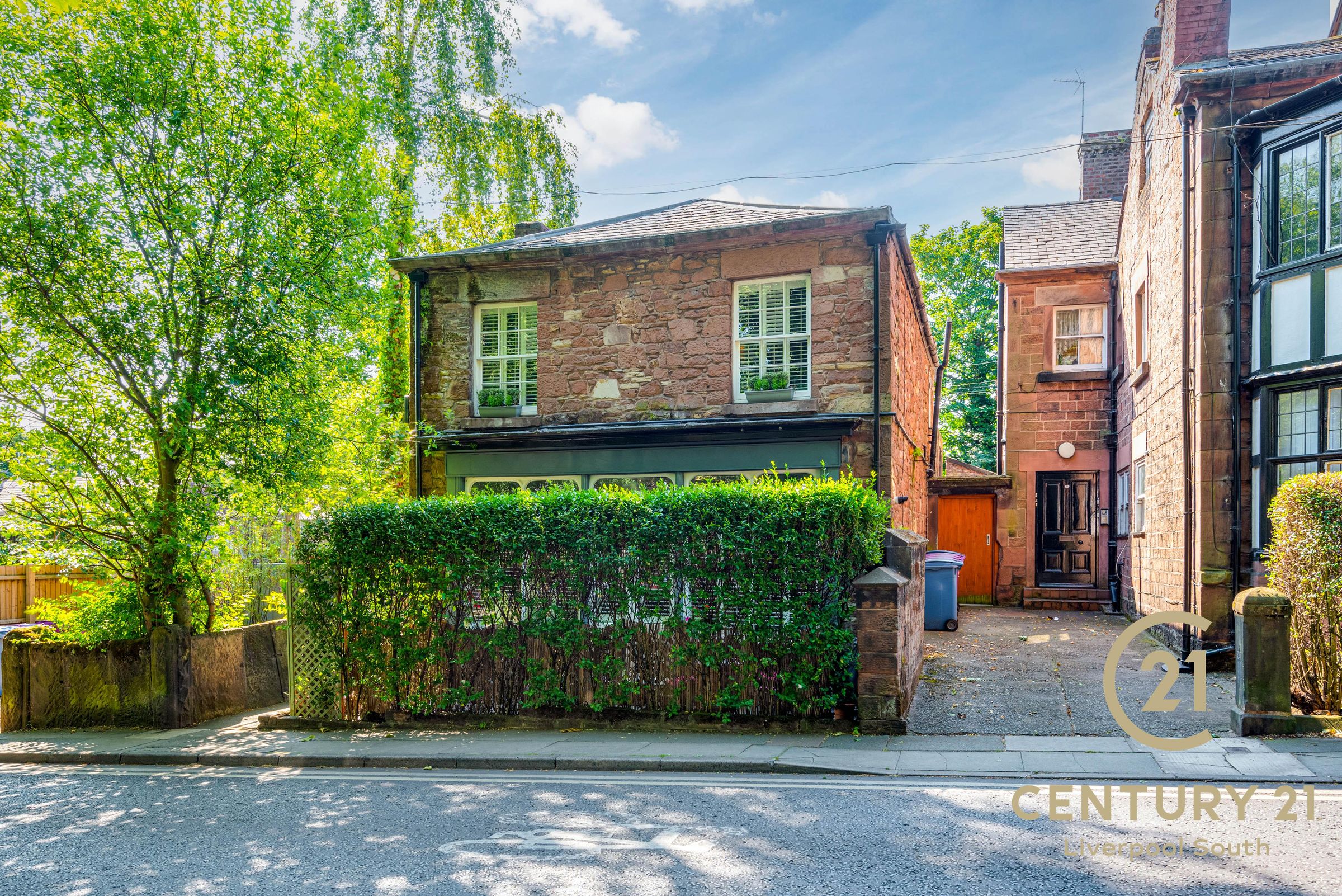 3 bed semidetached house for sale in Gateacre Brow, Woolton, Liverpool