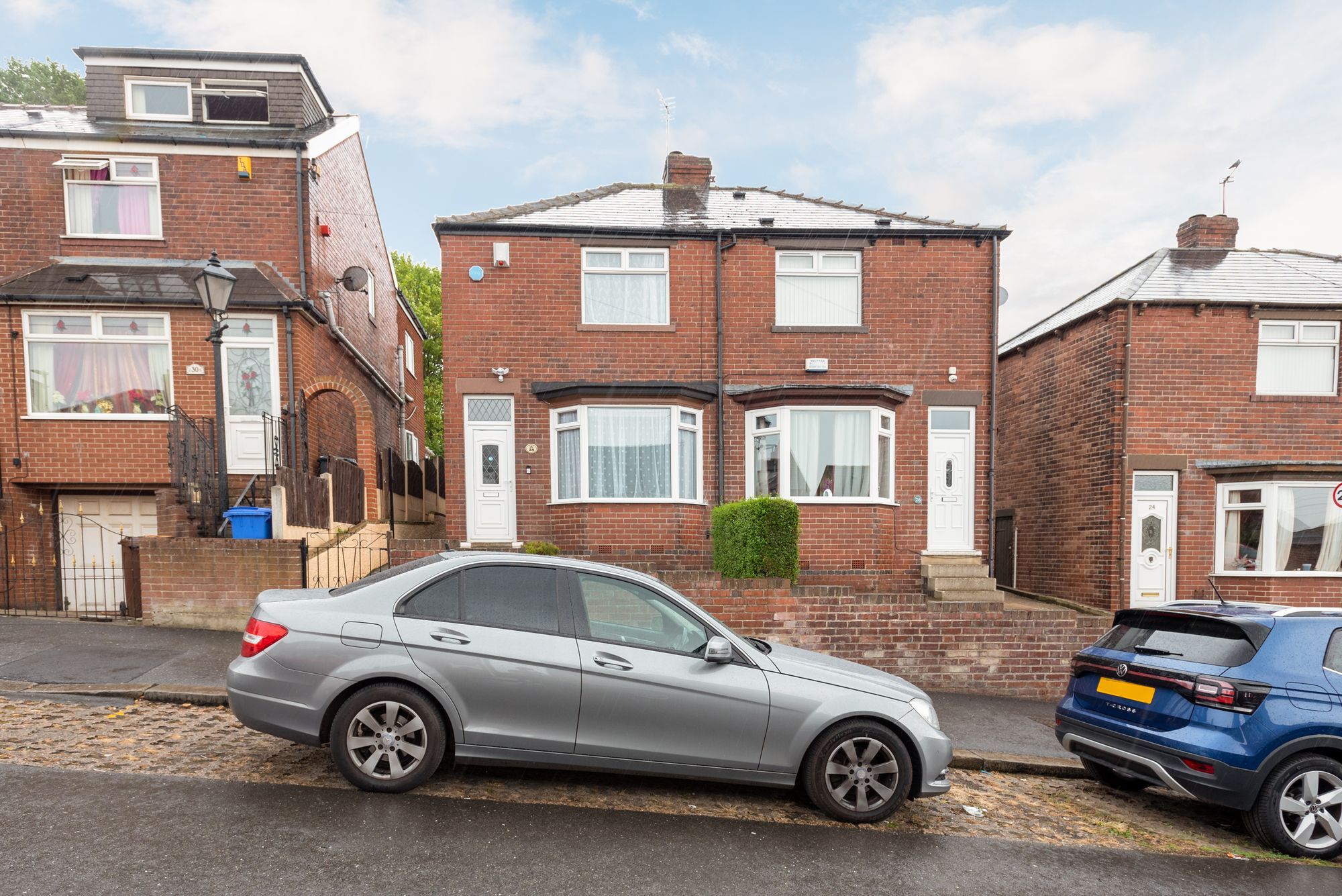 2 bed semidetached house to rent in Barnardiston Road, Sheffield S9