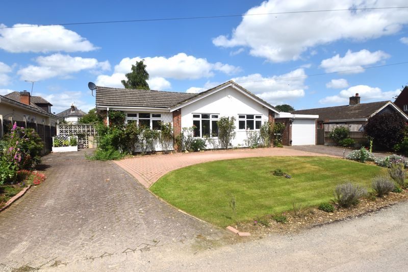 3 bed bungalow for sale in Orchard Drive, Hazlemere, High HP15 Zoopla