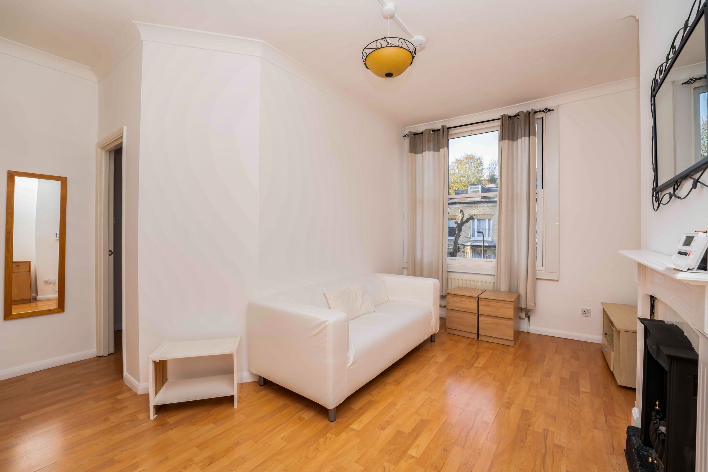 1 bed flat to rent in Oxford Road, Ealing W5 Zoopla