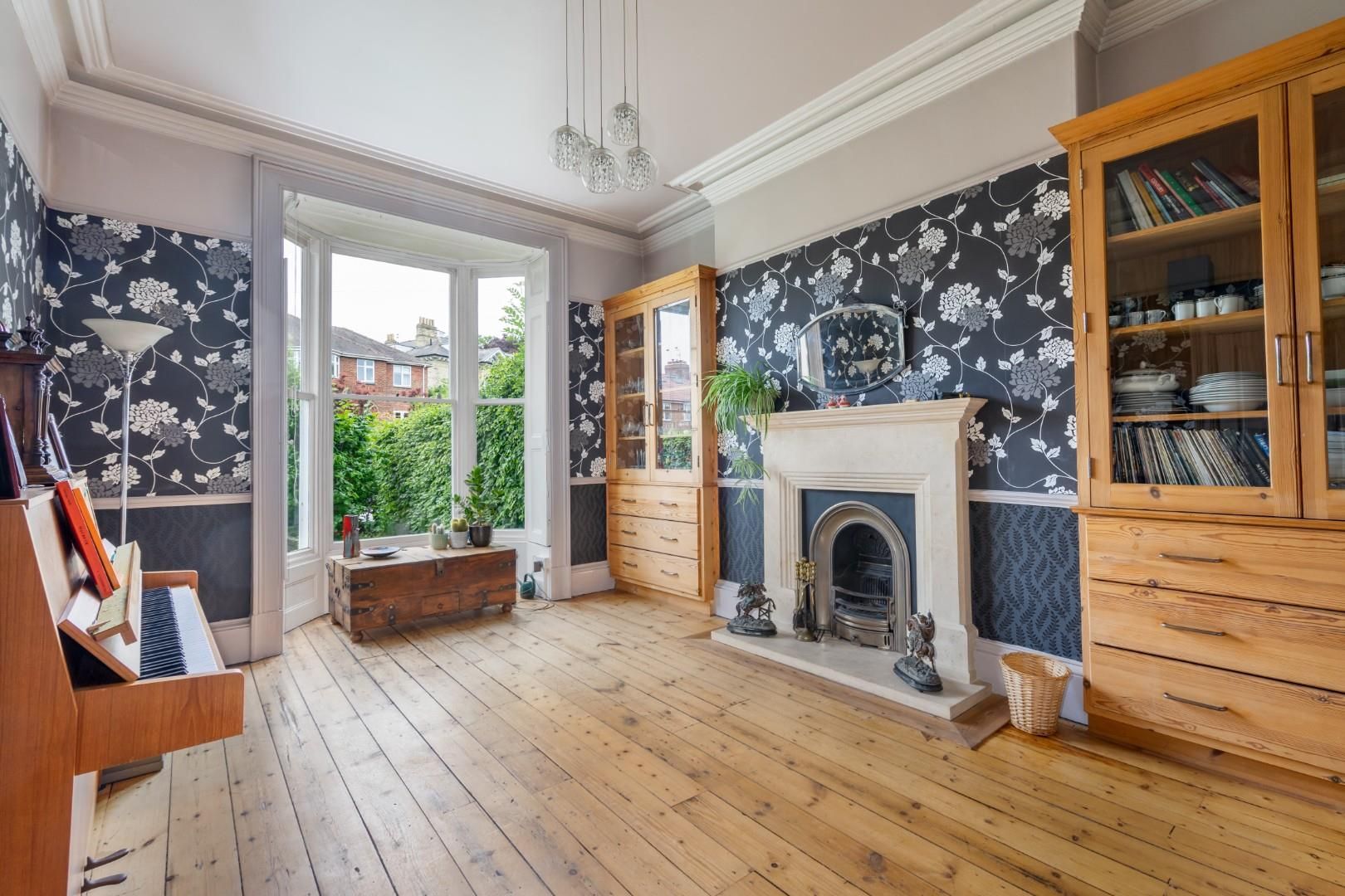 6 bed town house for sale in Holgate Road, York YO24 Zoopla