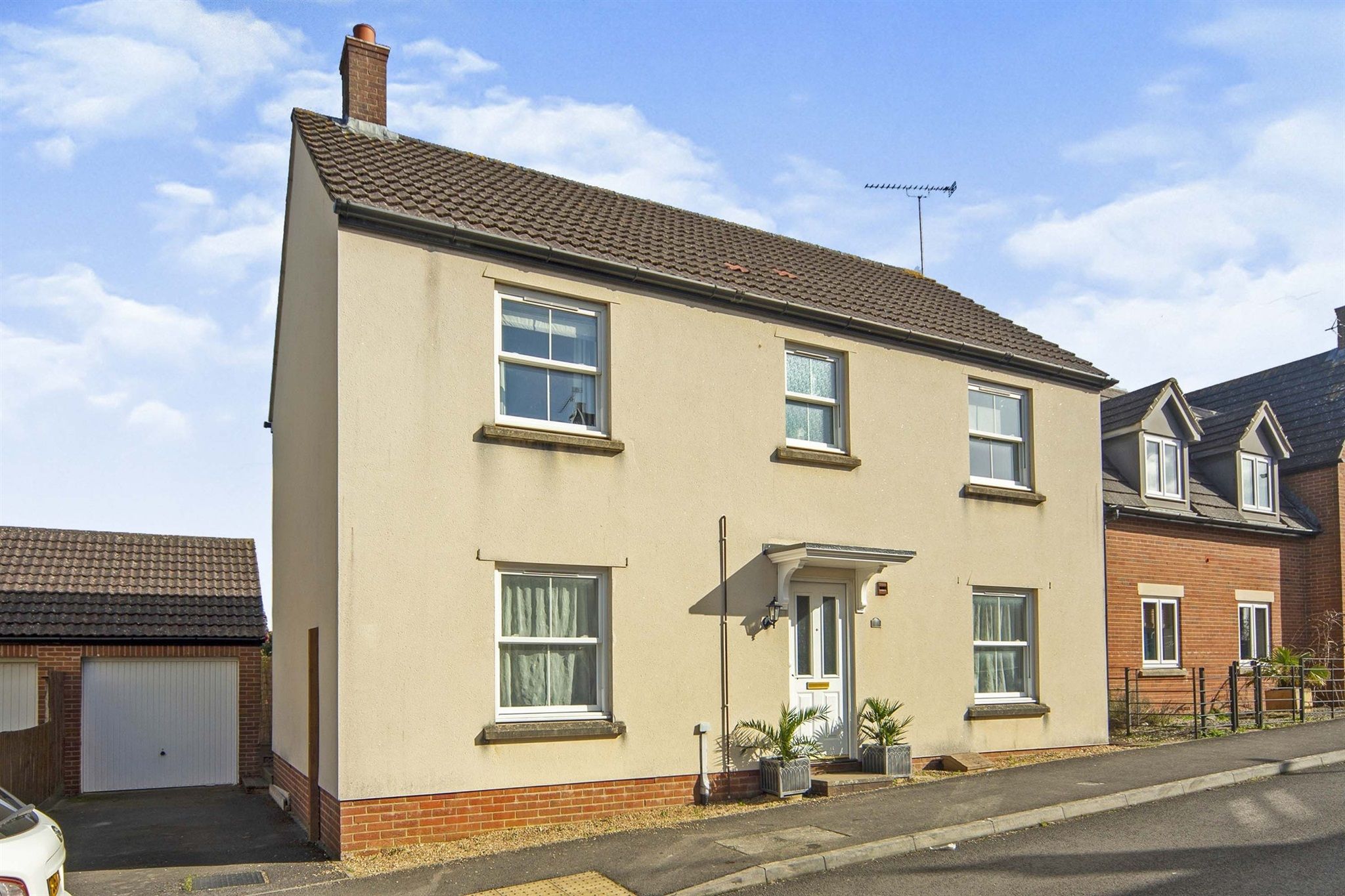 4 bed detached house for sale in Bell Chase, Yeovil BA20 Zoopla