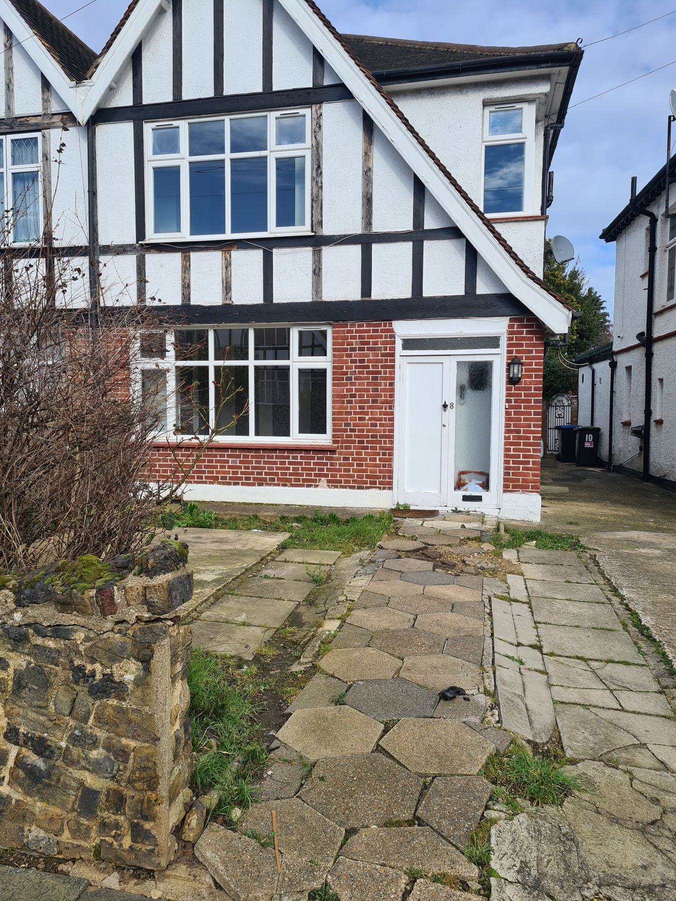 3 bed semidetached house for sale in Westminister Drive, London N13