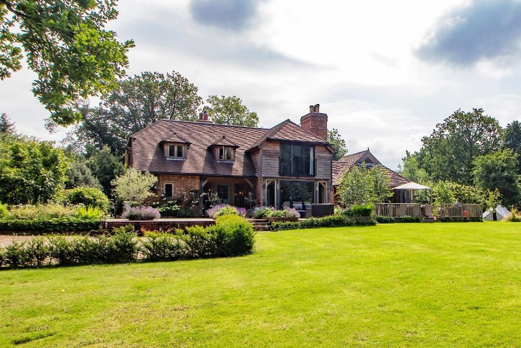 Chapel Lane, Sissinghurst, Cranbrook, Kent TN17