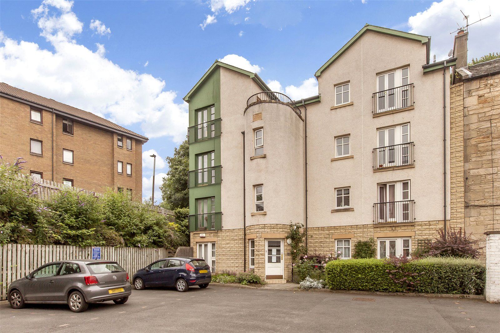 Warriston Road, Canonmills, Edinburgh EH3  