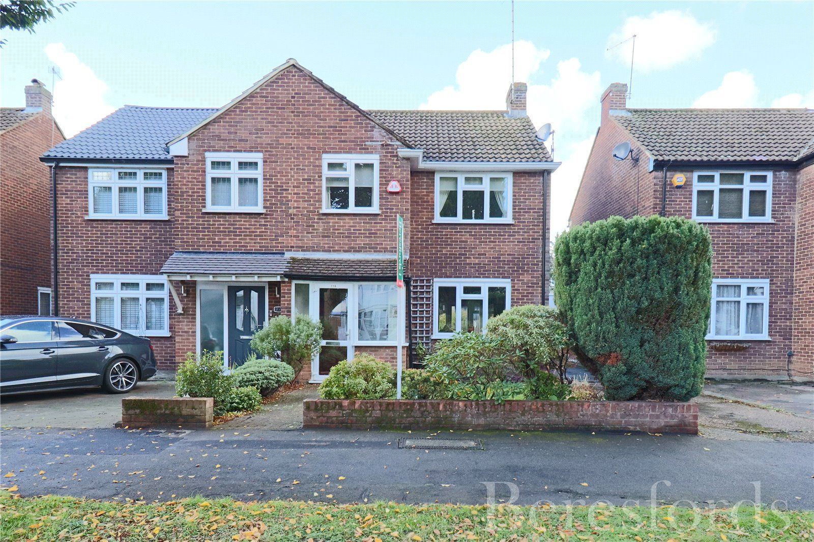3 bed semidetached house for sale in Avenue Road, Harold Wood RM3 Zoopla