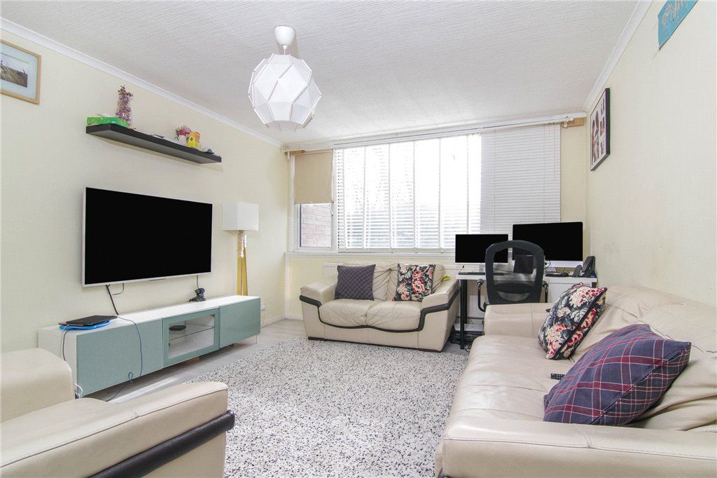 3 bed terraced house for sale in Coburg Crescent, London SW2 Zoopla