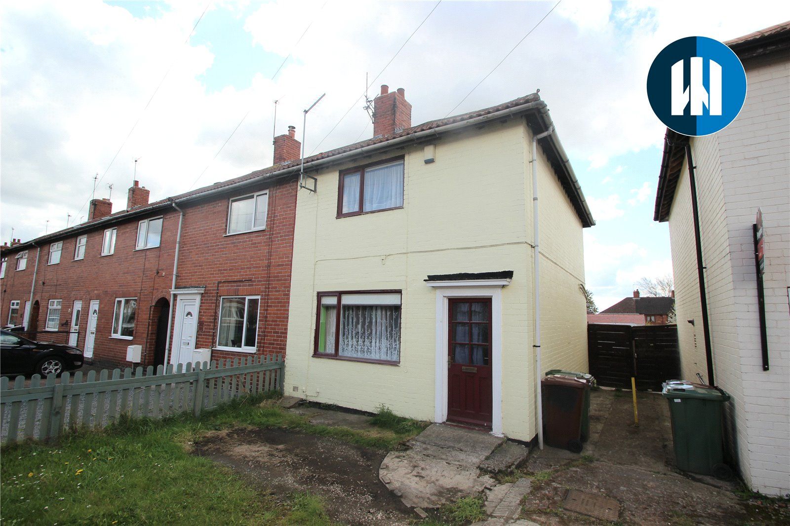 3 bed end terrace house for sale in Smeaton Road, Upton, Pontefract WF9