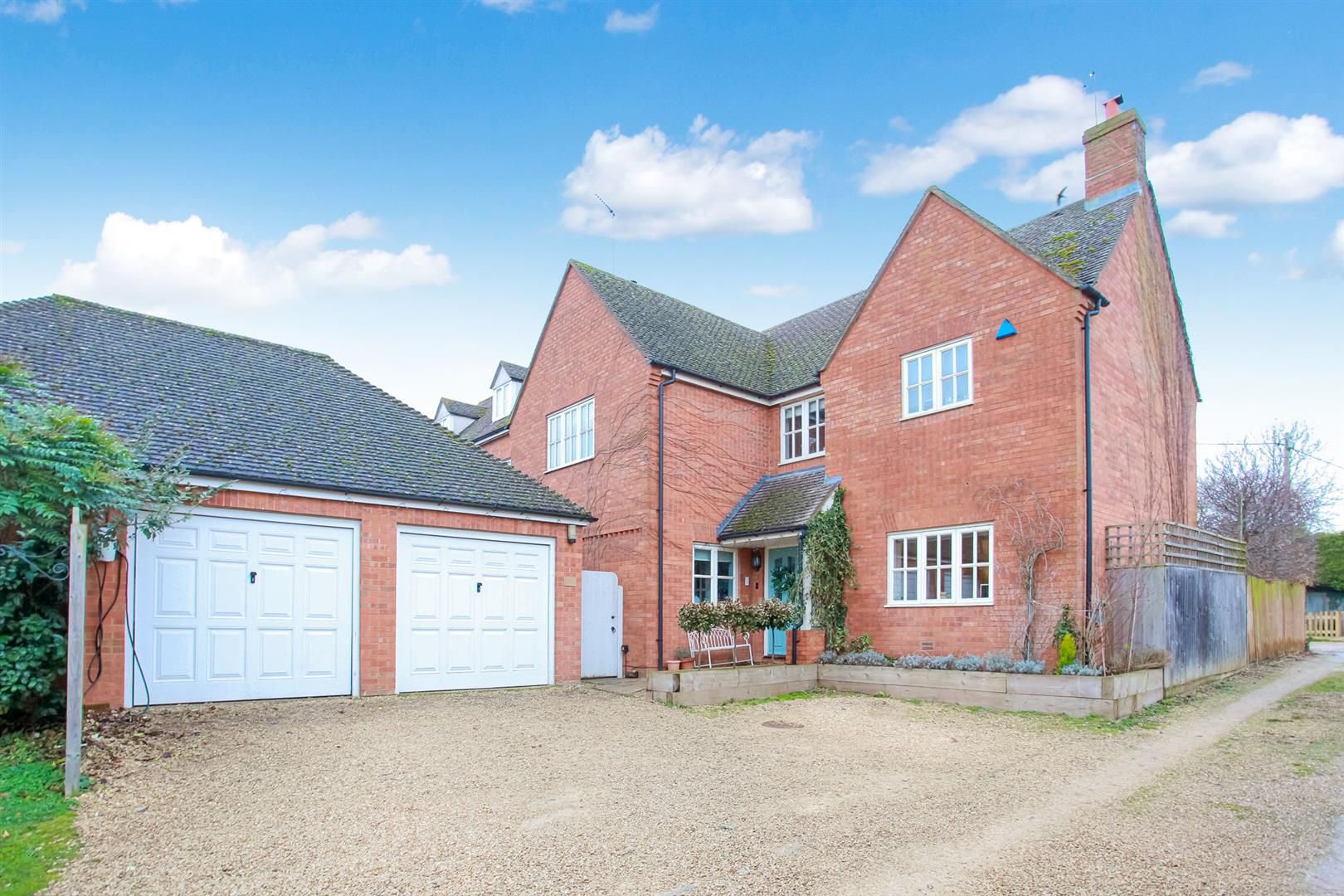4 bed detached house for sale in Cherry Fields, Cropredy, Banbury OX17 Zoopla