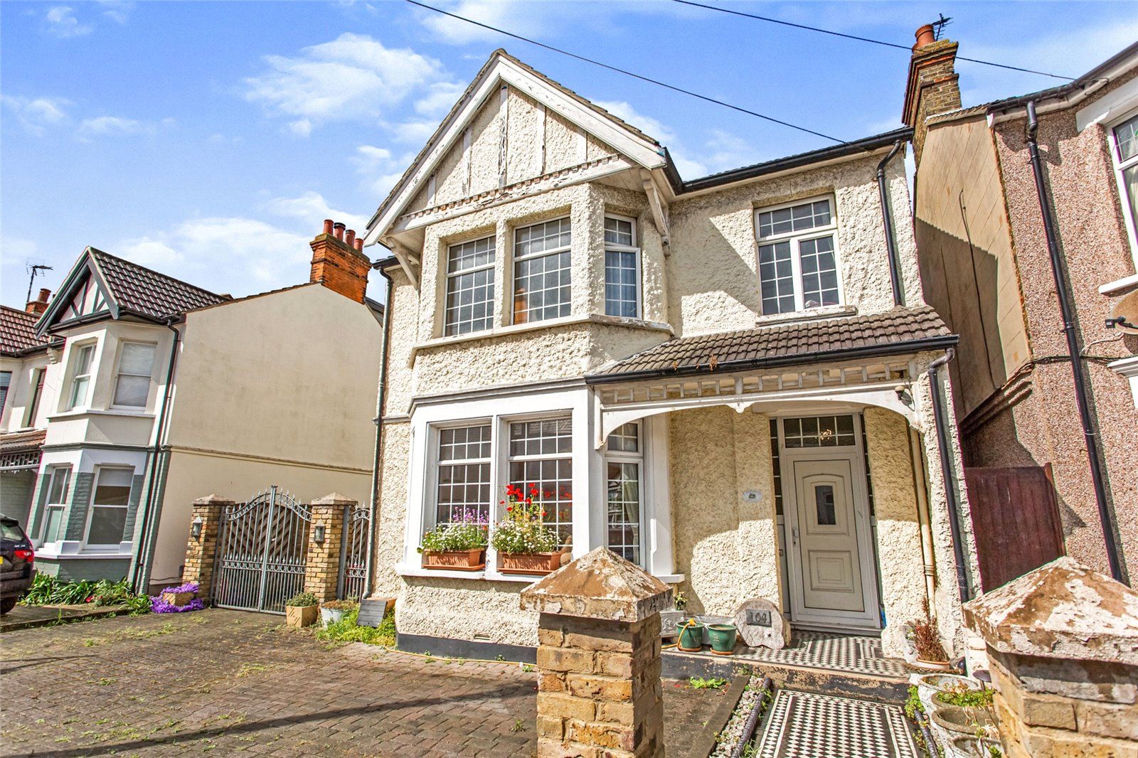 4 bed detached house for sale in Richmond Avenue, Shoeburyness