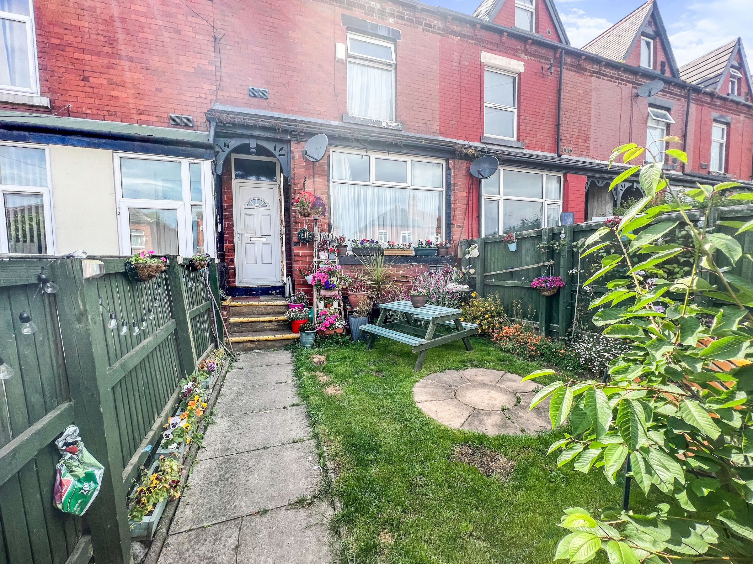 3 bed terraced house for sale in Osmondthorpe Lane, Leeds LS9 Zoopla