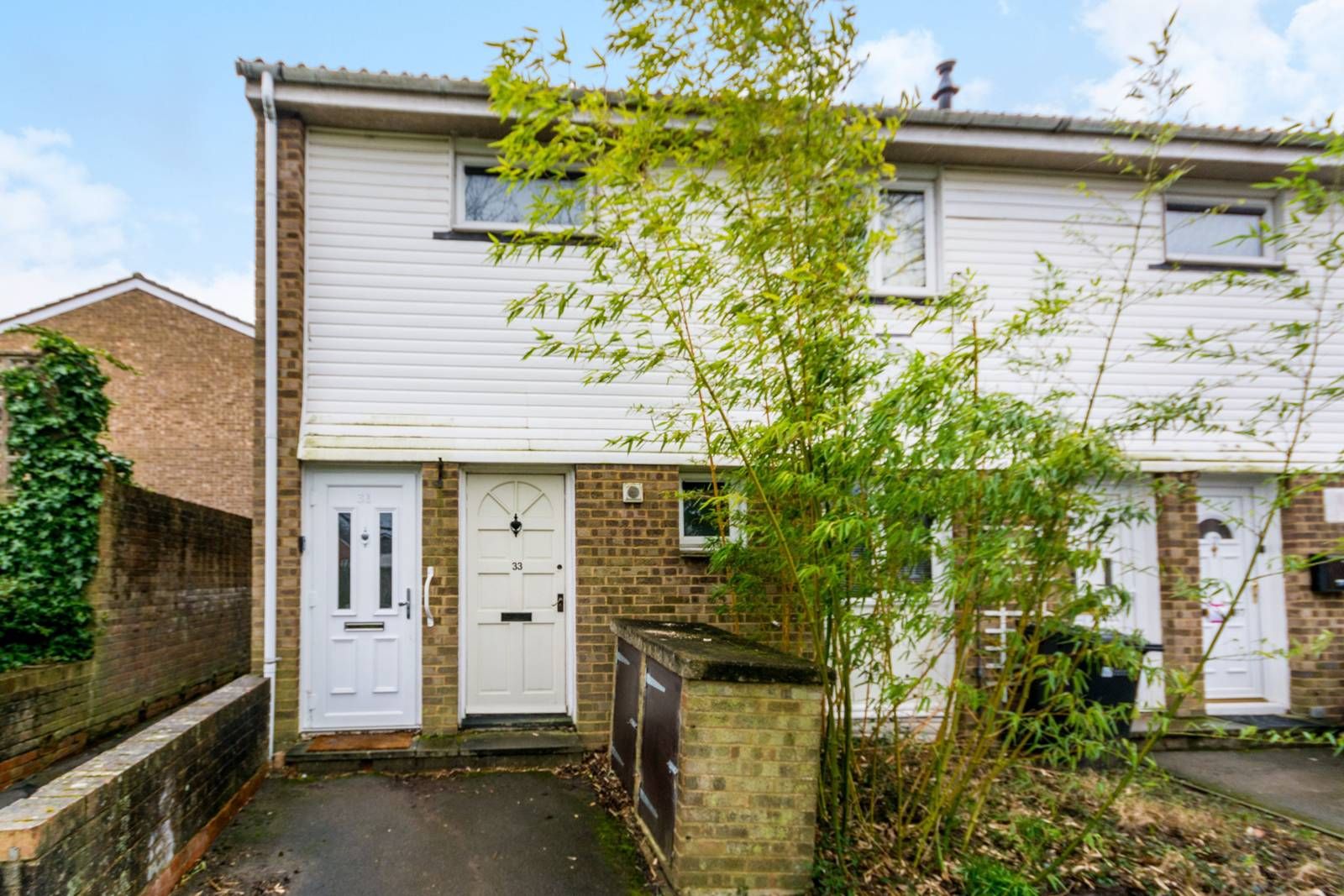 Barnwood Road Park Barn Guildford GU2  