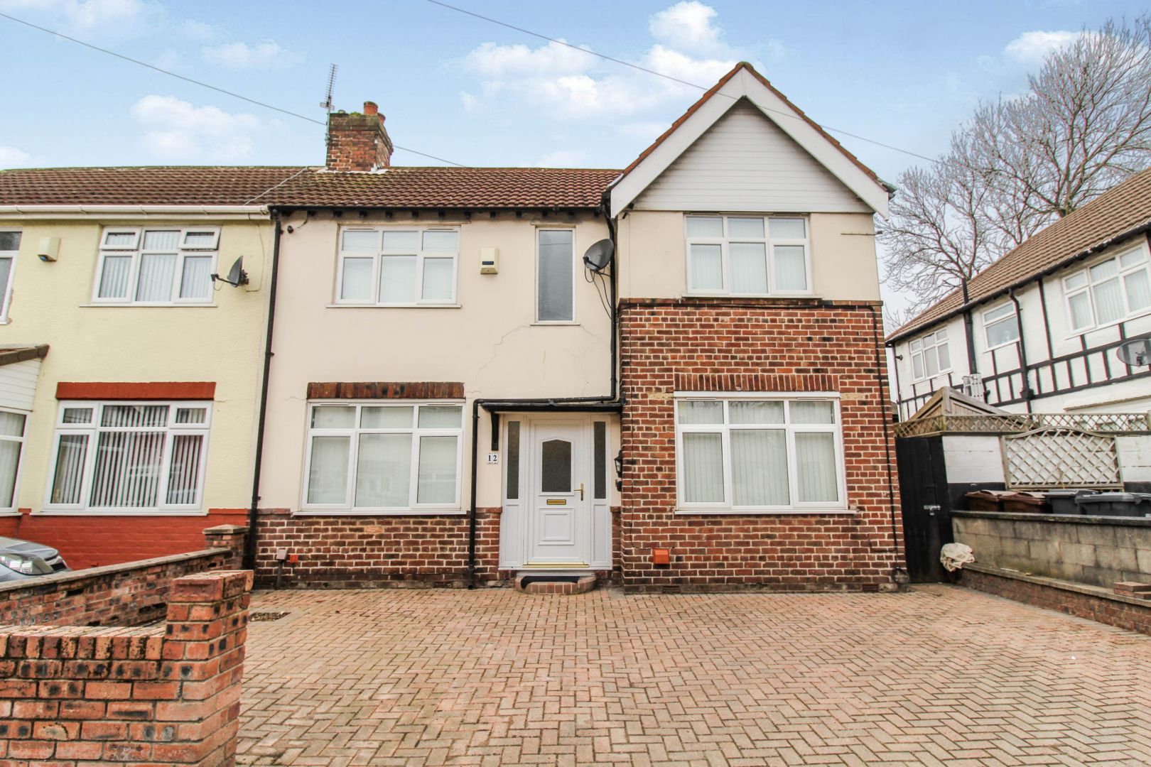 Hill Crest Bootle L20  