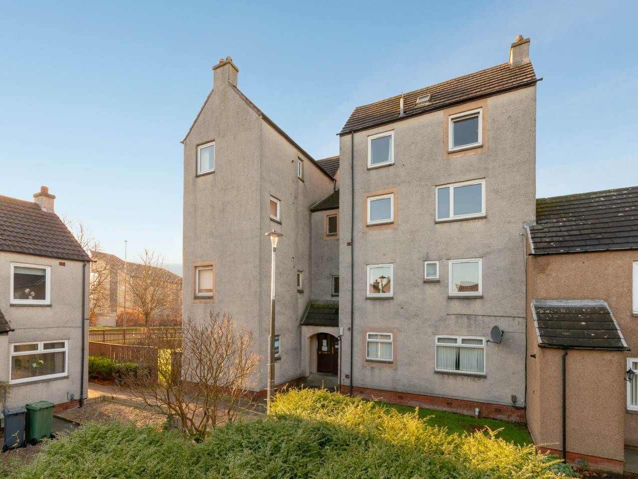 2 bed flat to rent in South Gyle Road, Edinburgh EH12 Zoopla