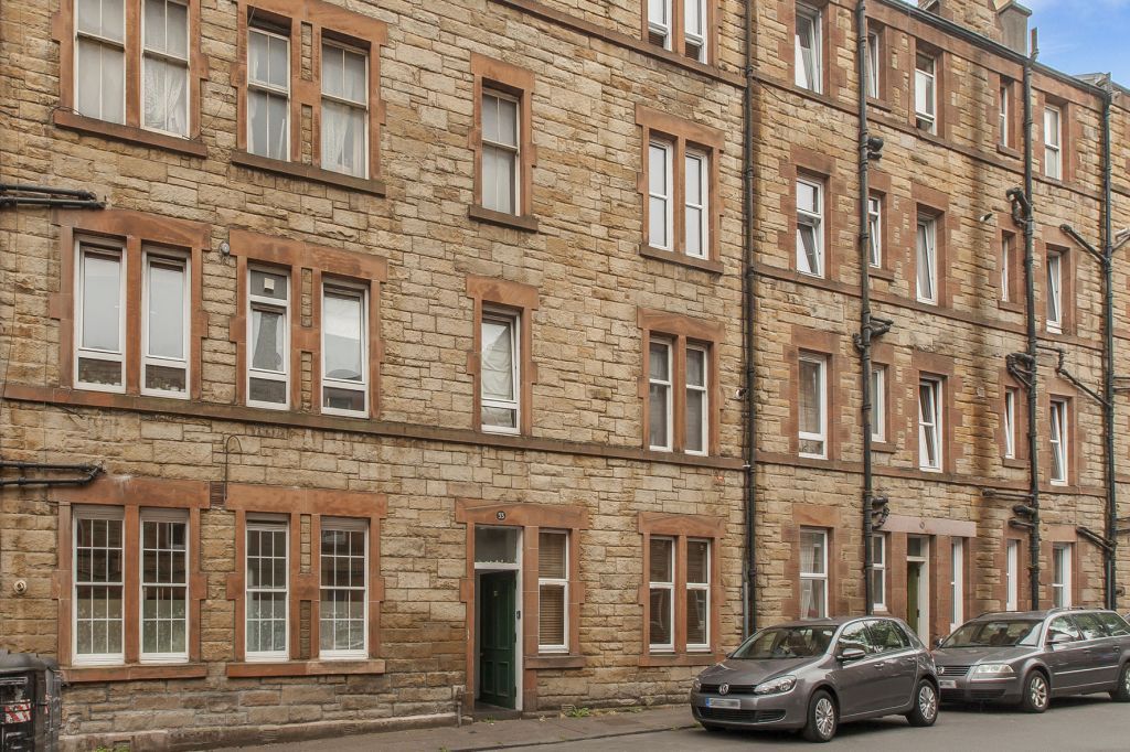 33 (Gf2) Milton Street, Abbeyhill, Edinburgh EH8  