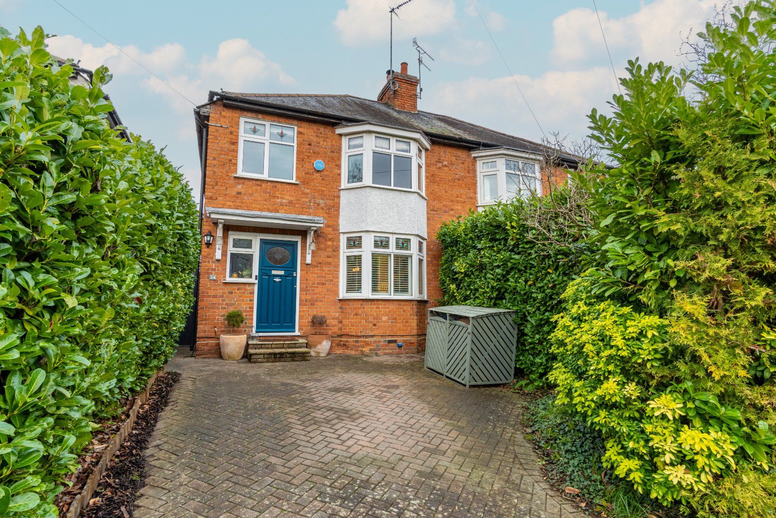 3 bed semidetached house for sale in Elm Road, Stortford CM23