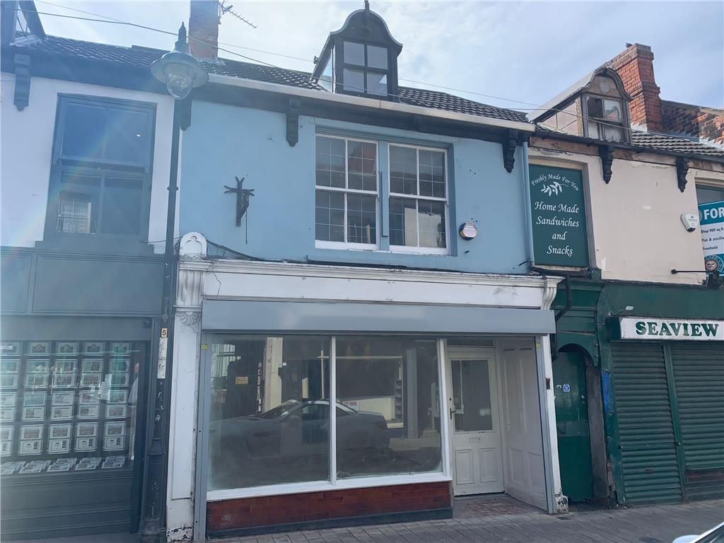 Retail premises to let in Sea View Street, Cleethorpes, North East