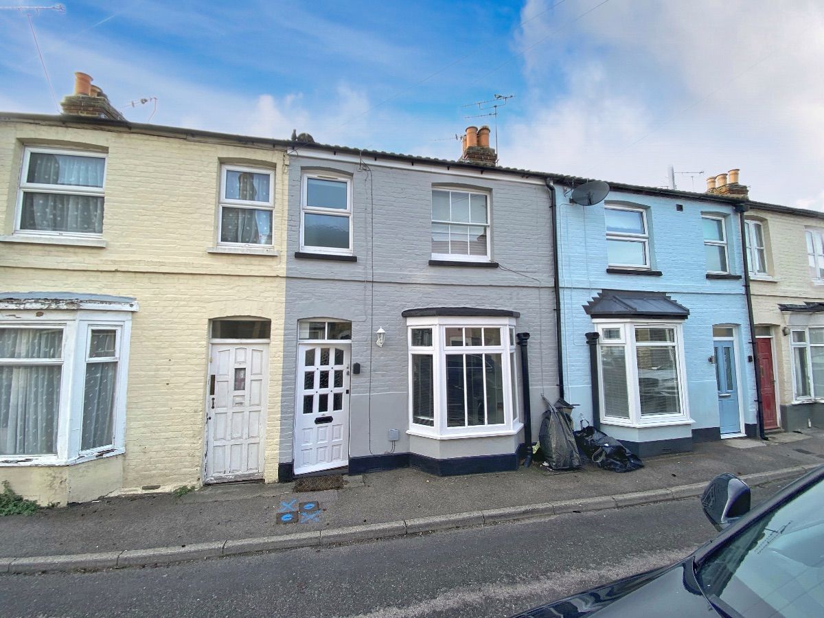 2 bed terraced house to rent in Clarendon Road, Broadstairs CT10 Zoopla