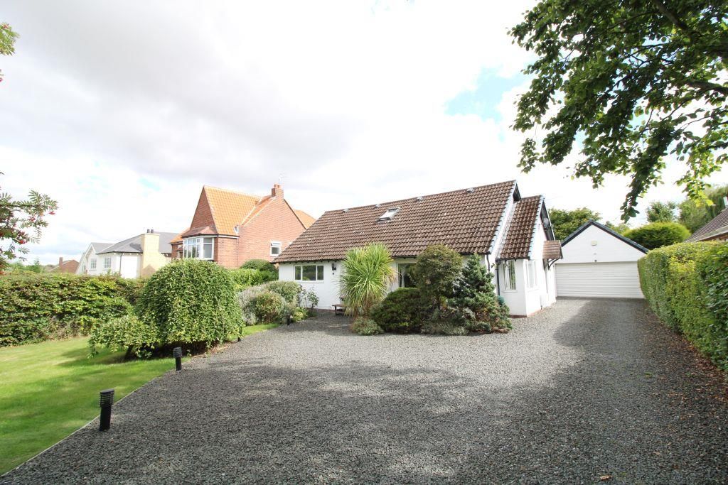 3 bed detached bungalow for sale in The Rise, Darras Hall, Newcastle