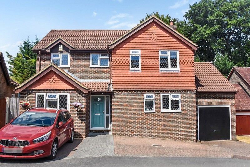 4 bed detached house for sale in Ellington Way, Epsom, Surrey. KT18 Zoopla