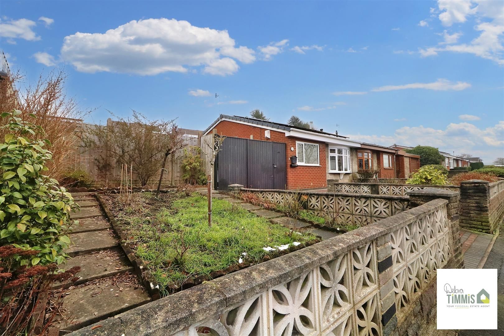 2 bed semidetached bungalow for sale in Dylan Road, Meir Hay, StokeOn
