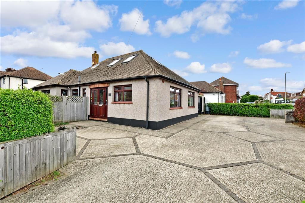 5 bed detached bungalow for sale in Central Avenue, Herne Bay, Kent CT6