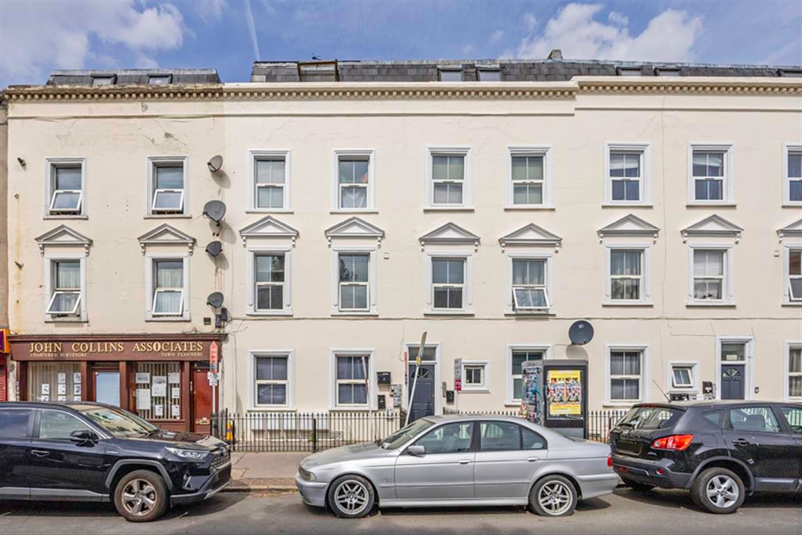 3 bed flat for sale in Beulah Road, Thornton Heath CR7 Zoopla