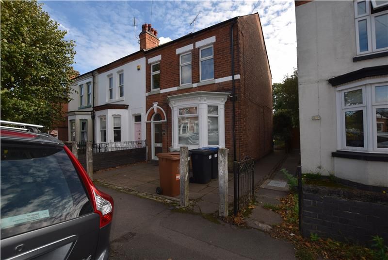 3 bed flat to rent in Priesthills Road, Hinckley, Leicestershire LE10