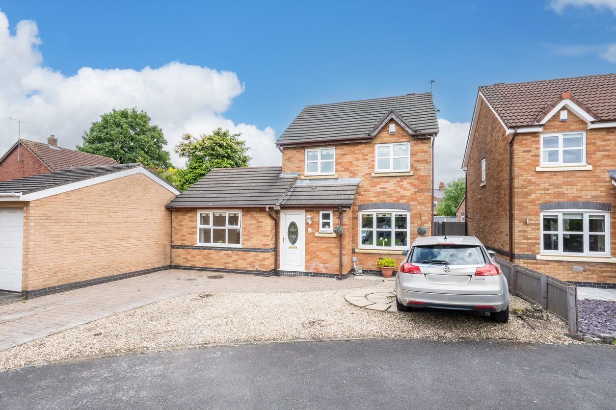 3 bed detached house for sale in Danby Fold, Rainhill, Prescot L35 Zoopla