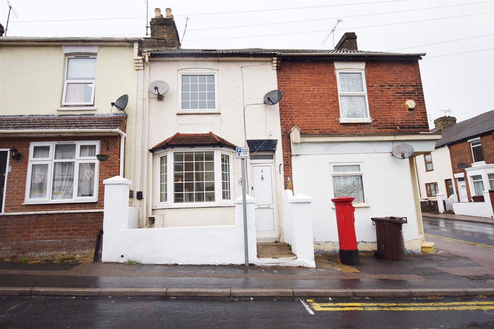 3 bed terraced house for sale in Baden Road, Gillingham ME7 Zoopla