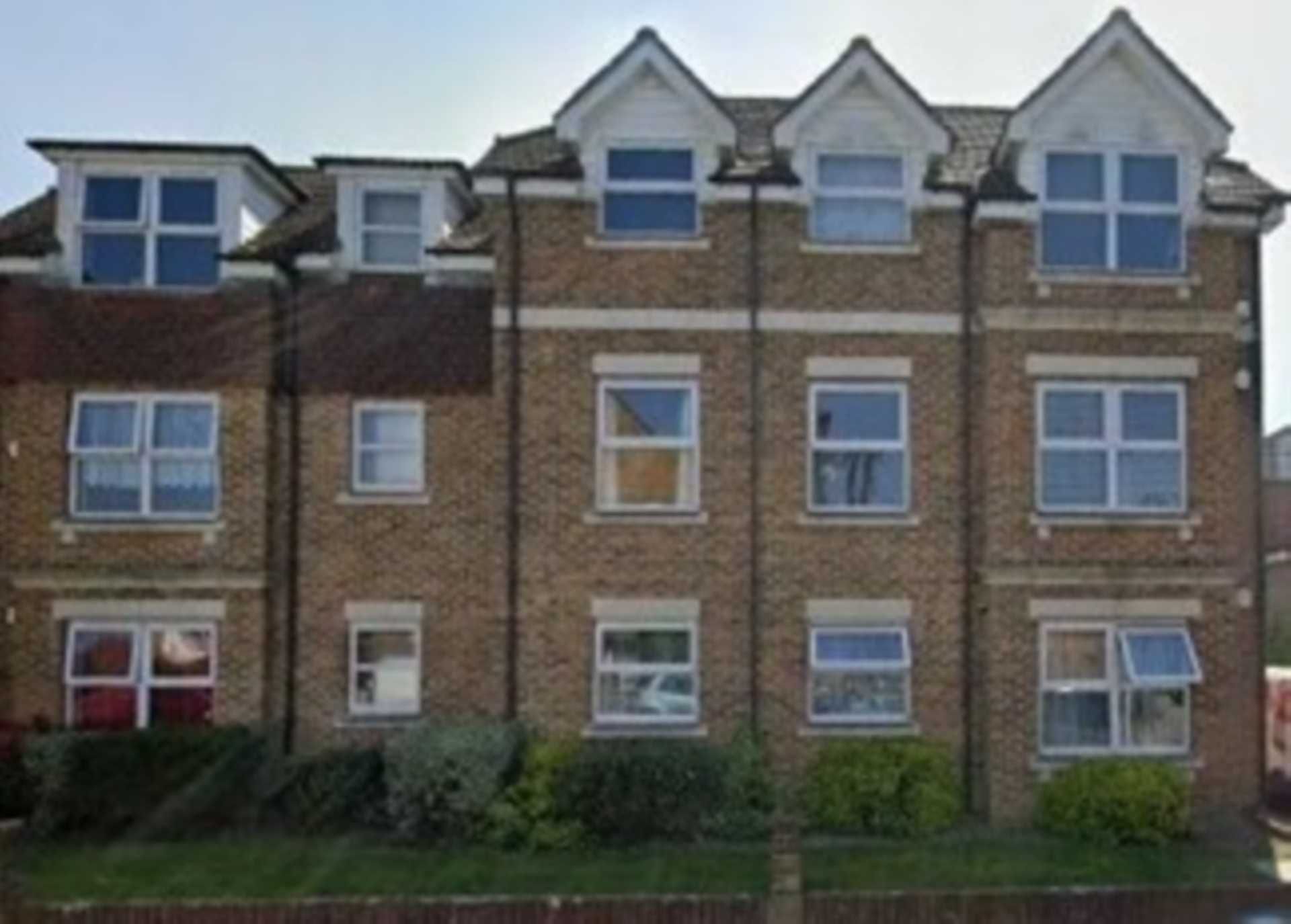1 bed flat to rent in Court, Ravenscroft Road, Beckenham BR3