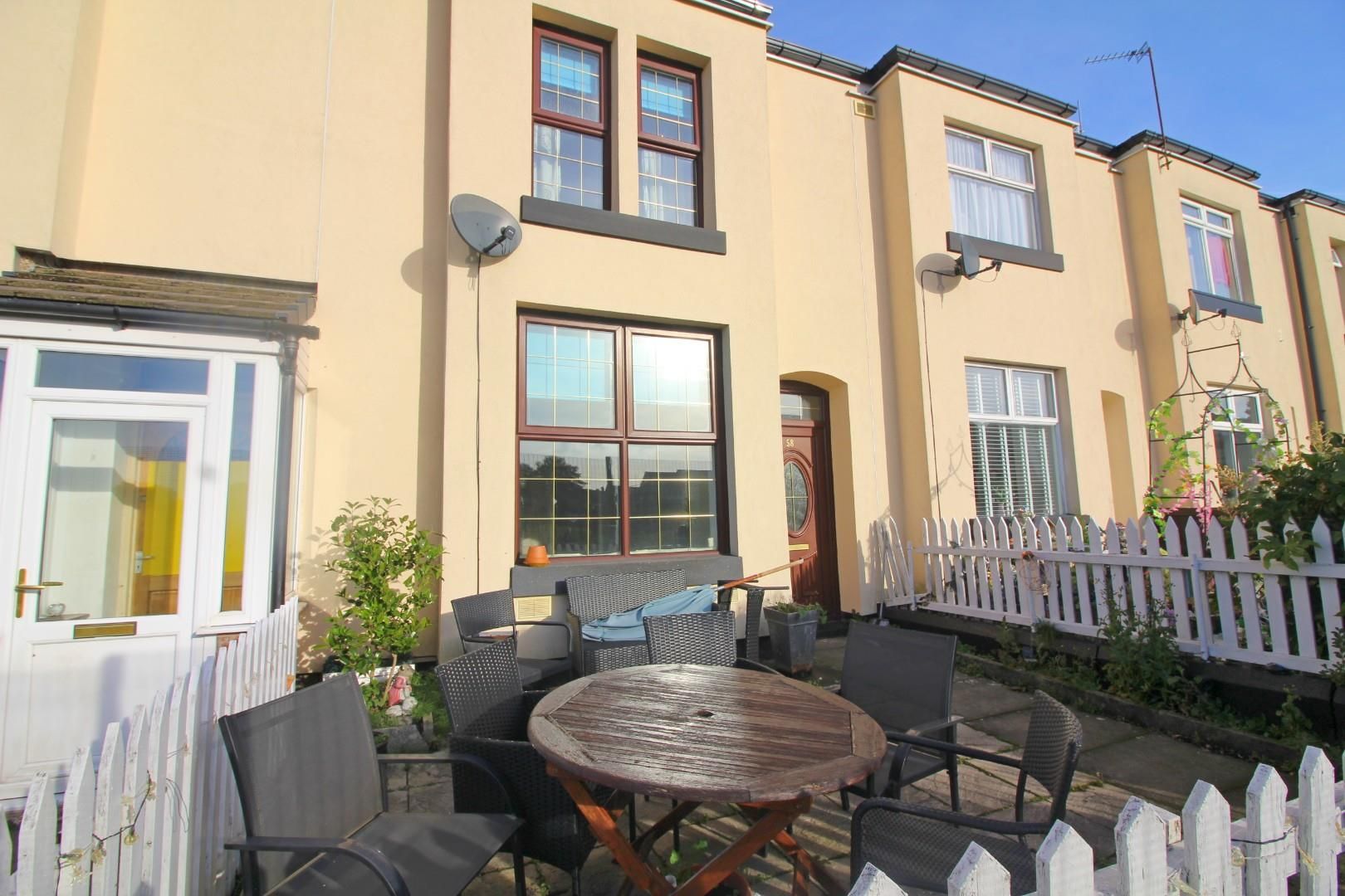 3 bed terraced house to rent in Railway Terrace, Heywood OL10 Zoopla