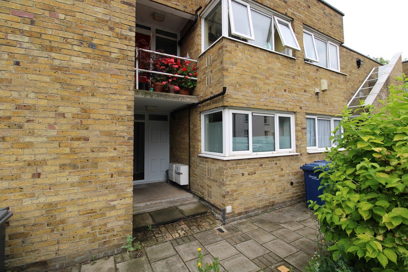 Carlow, Cambridge CB1  