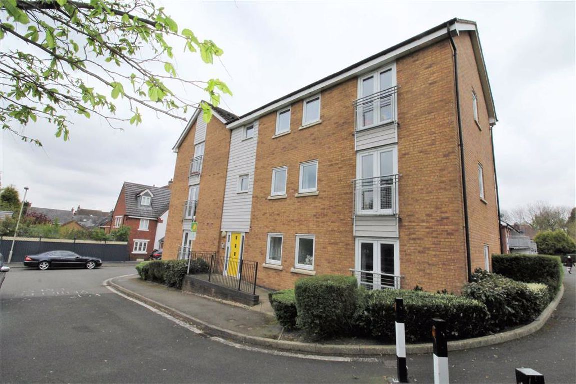 2 bed flat for sale in Attingham Drive, Dudley DY1 Zoopla