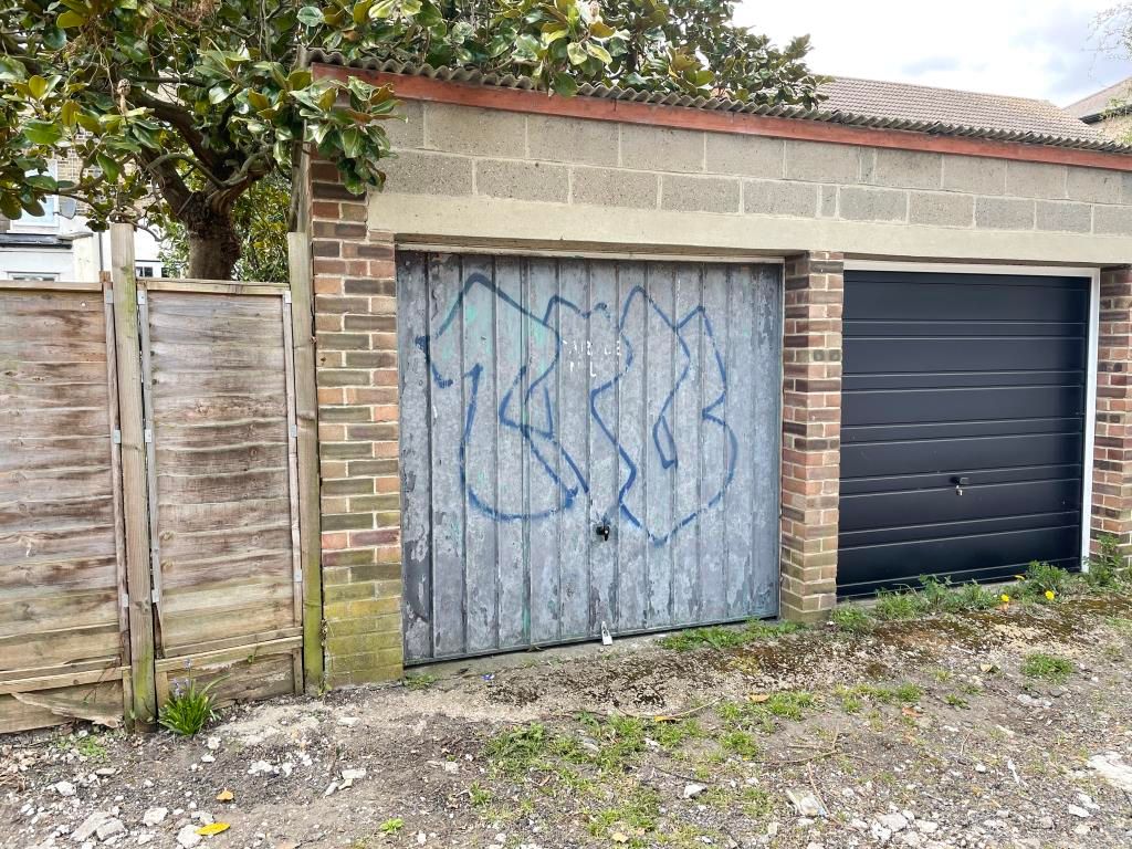 Garage Rear Of 22 Dagnall Park, South Norwood, London SE25