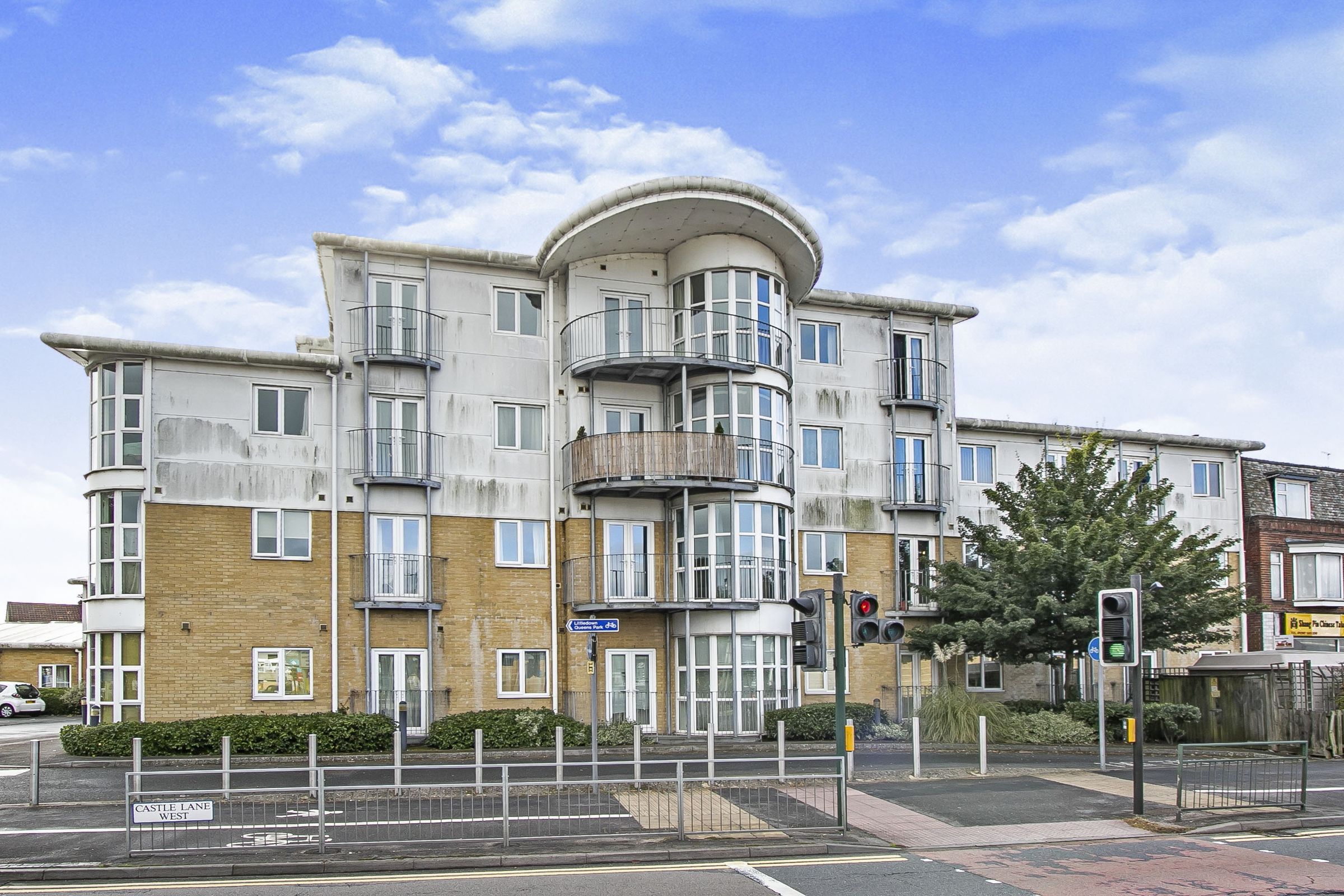 1 bed flat for sale in Castle Lane West, Bournemouth BH8 Zoopla