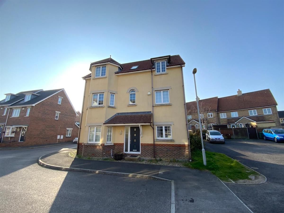 4 bed detached house for sale in Wedgwood Road, Weymouth DT4 Zoopla