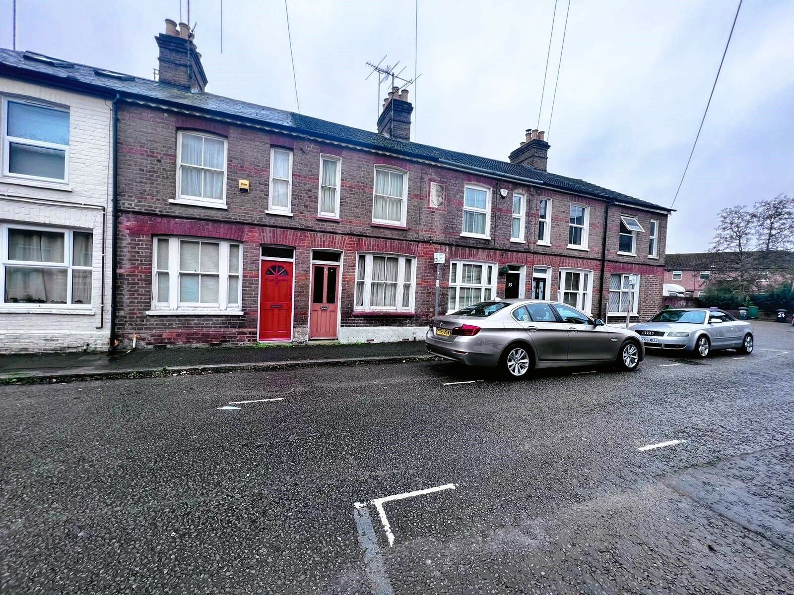 2 bed terraced house to rent in Shaftesbury Street, High HP11