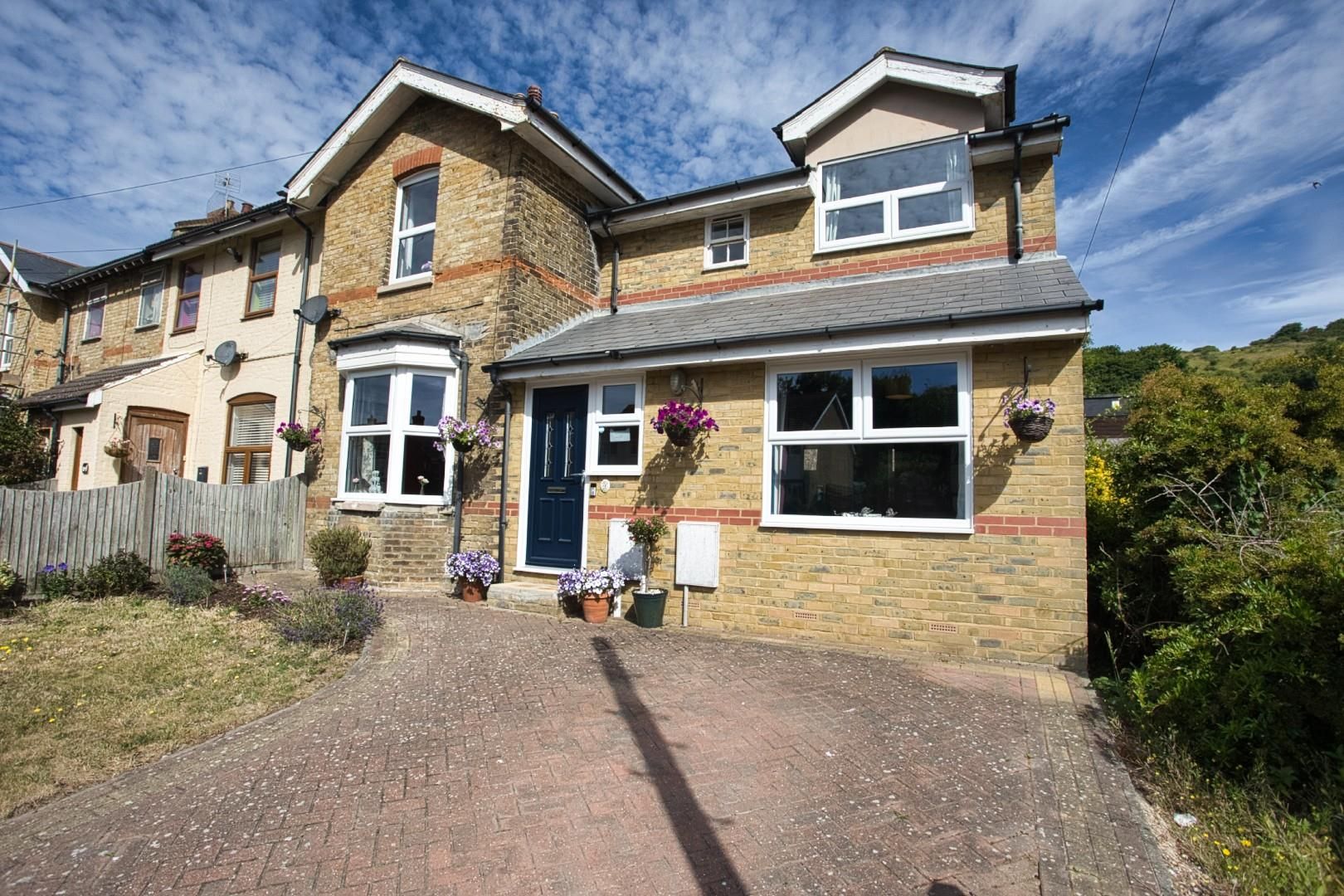 4 bed property for sale in Old Folkestone Road, Dover CT17 Zoopla