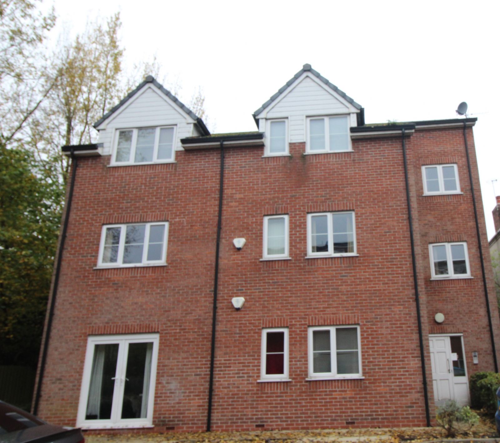 2 bed flat for sale in Heathlea Gardens, Hindley Green WN2 Zoopla