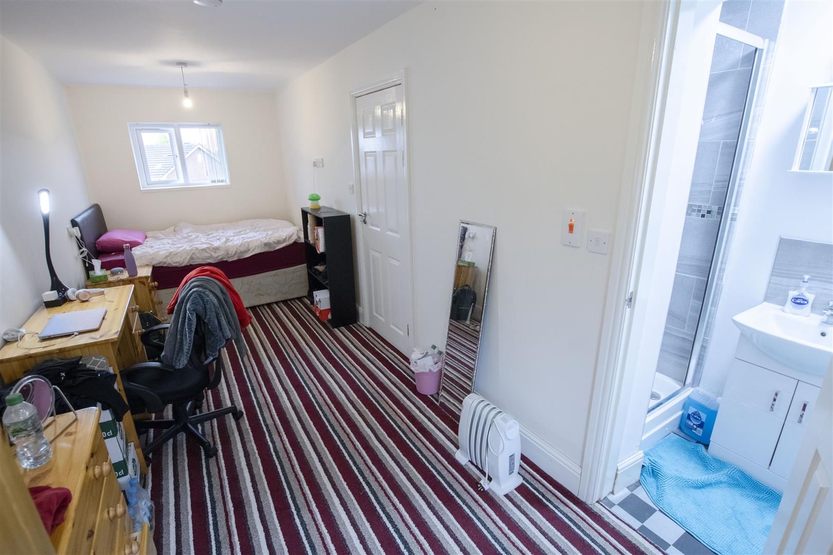 4 bed property to rent in Humphrey Middlemore Drive, Harborne