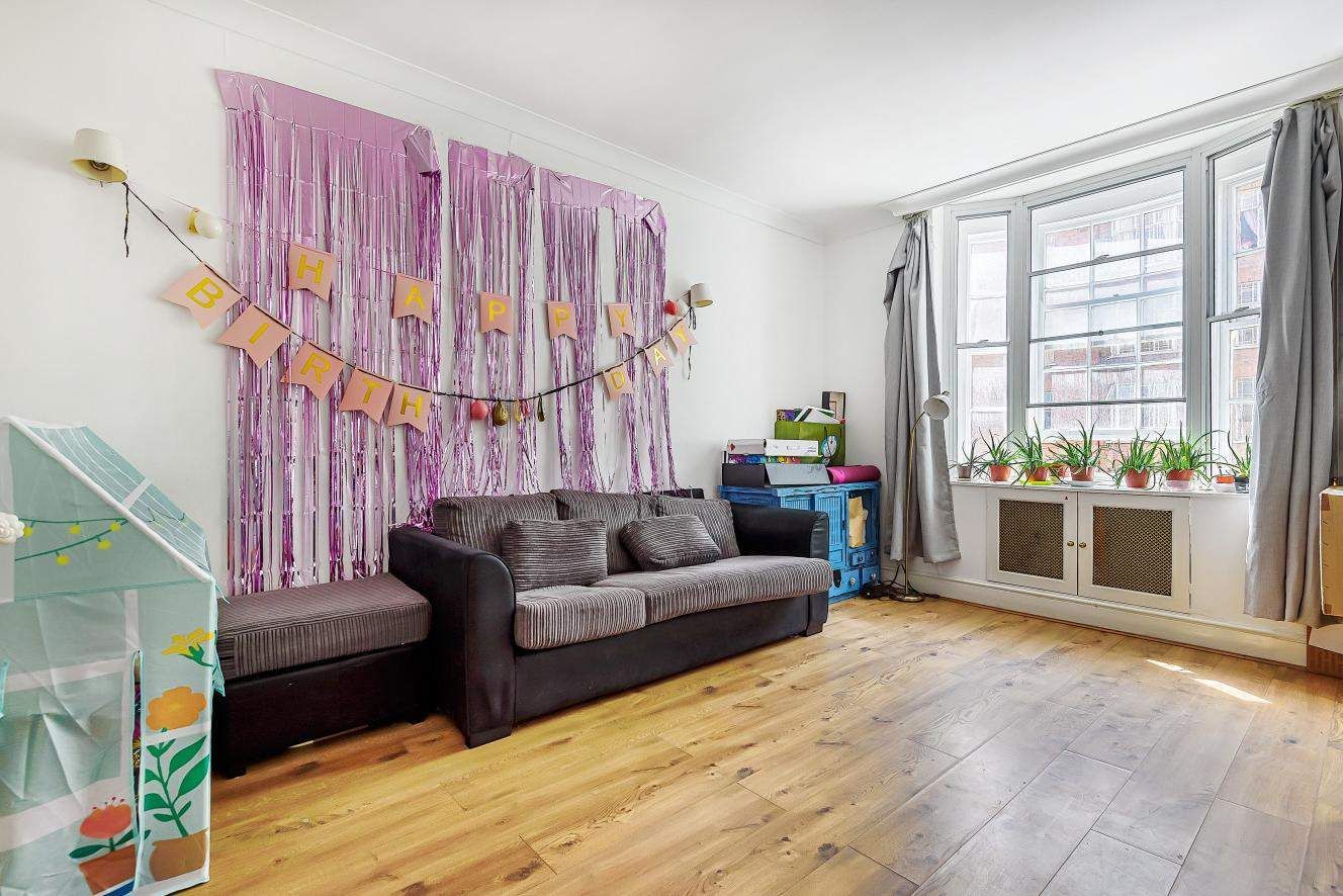 2 bed flat for sale in Queensway, London W2 Zoopla