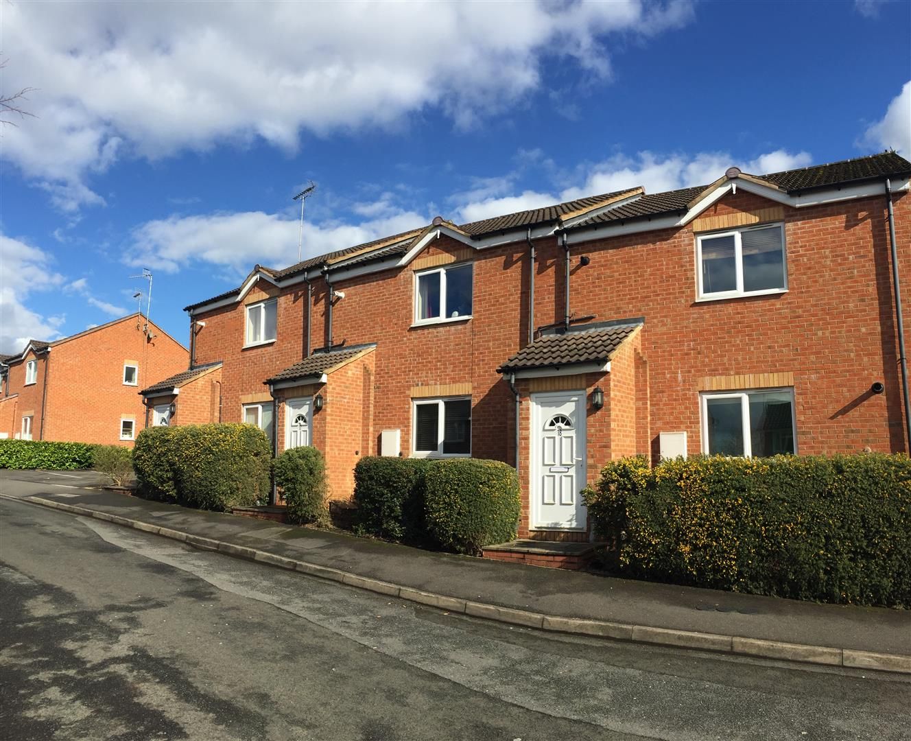 2 bed to rent in Glendale Terrace, Well Close, Redditch B97