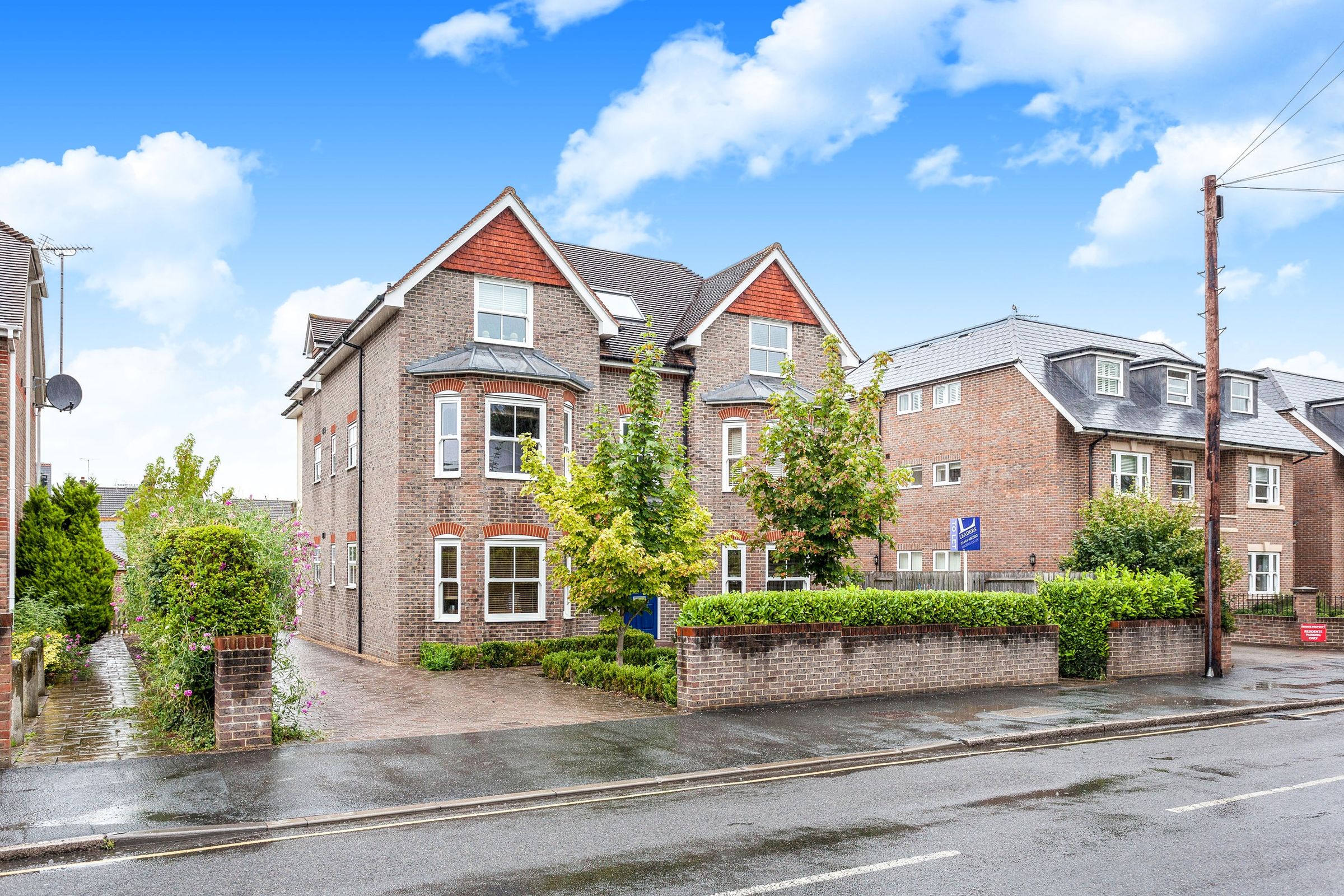 2 bed flat to rent in Sydney Road, Haywards Heath RH16 Zoopla