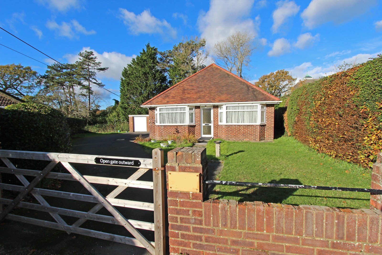 3 bed bungalow for sale in Hollies Close, Sway, Lymington, Hampshire
