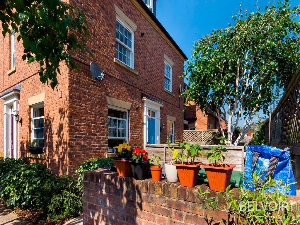 Llewellyn Place, Frankwell, Shrewsbury SY3  