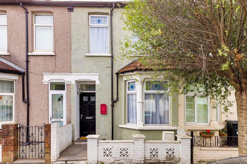2 bed terraced house for sale in Sunnyside Road North, Edmonton N9 Zoopla